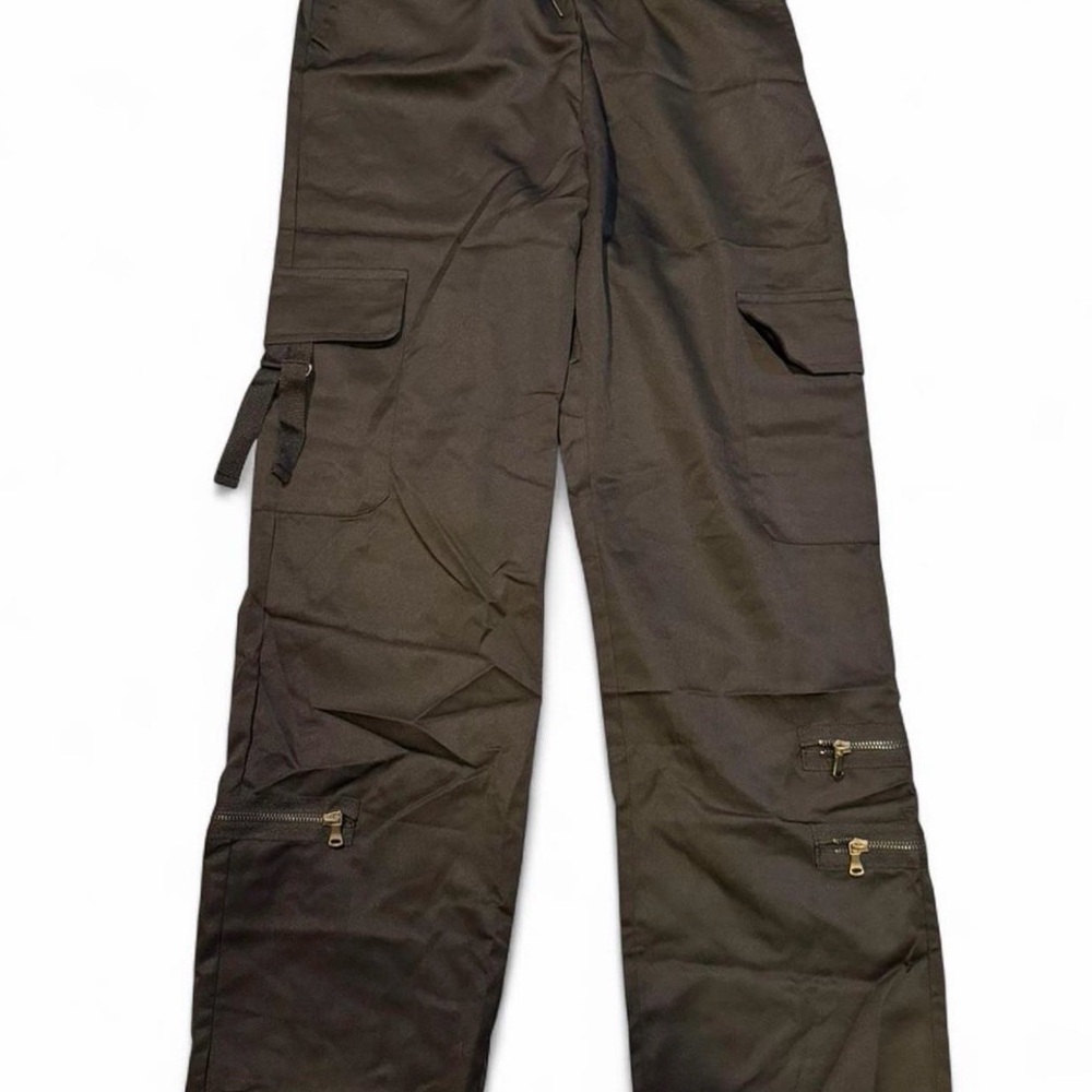(SOLD) Men's Classic Black Cargo Pants